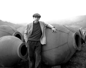 Josko apoggiato anfora foto M. Frullani