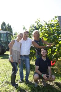 LM_060915_Anna Balbinot (figlia), Ernesto Balbinot (titolare Le Manzane), Silvana Ceschin (moglie) e Marco Balbinot (figlio)