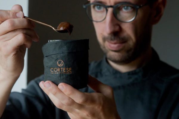 Solo cacao crudo e ingredienti vegetali. Ecco come nascono le creme al cucchiaio di Vito Cortese!