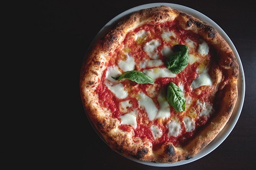 La pizza di Tafuri e la carta delle margherite