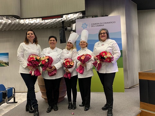 Premiate le sei vincitrici del I concorso nazionale dedicato alle cuoche professioniste per le loro ricette con gli Oli Extravergini di Oliva