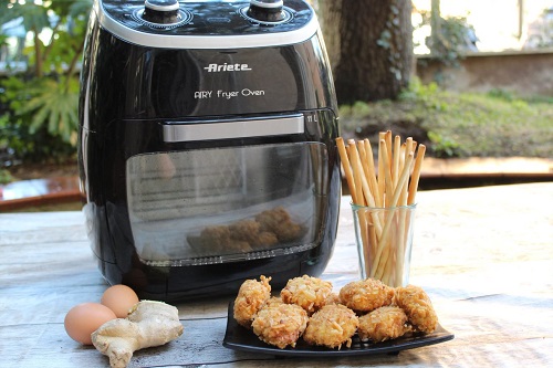 Nuggets di pollo nella friggitrice ad aria