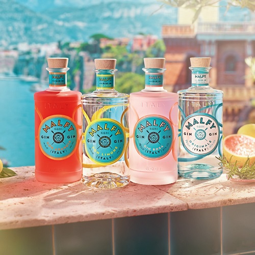 Come organizzare un aperitivo in riva al mare e abbinare il gin