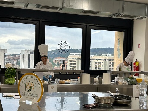 Premiate le cuoche vincitrici che per le loro ricette in gara hanno usato gli oli extravergini di oliva finalisti dell&rsquo;Ercole Olivario 2023