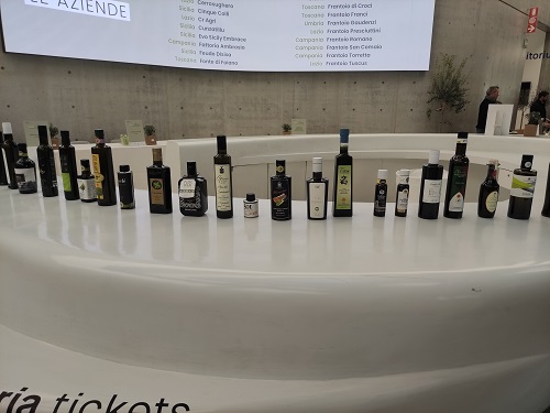 Sesta edizione per il progetto nato dalla volont&agrave; di fare qualcosa di concreto per la promozione dell&rsquo;Olio Extravergine di Oliva