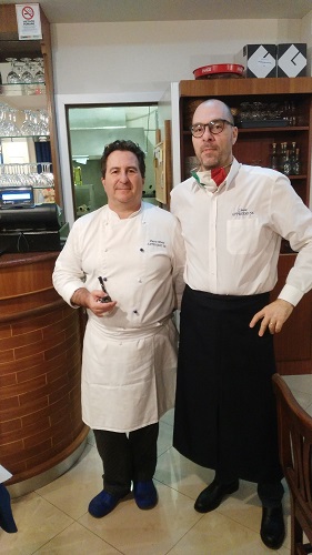 Ha fatto centro con il suo Amaro 56 l&rsquo;abile chef Pietro Mirto Randazzo, liquorista per passione. Un amaro avvincente, evocativo, con quella lunga nota finale dolce-amara che non smette di raccontare&hellip;