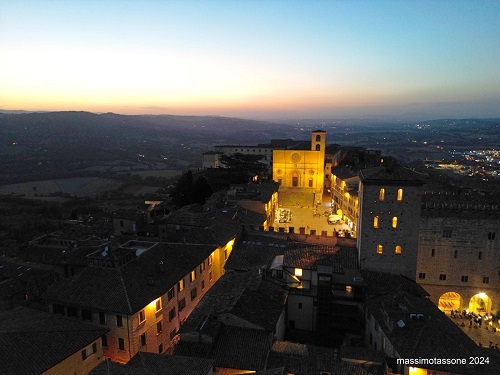 Sabato 10 agosto 2024 l’evento “I Firmamenti del vino, dell’arte contemporanea e delle stelle”