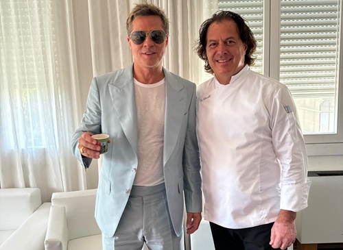A Venezia, bagno di folla e buon cibo per Clooney e Pitt