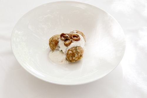 Carbonara o burro e alici? Nuova veste ai canederli in un hotel di Bolzano