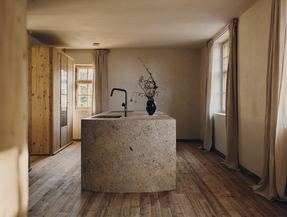 Oltre 1000 mq, chef privato e spa con vista sulle dolomiti