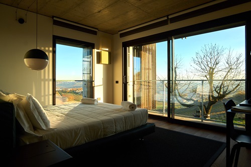 Lascia il calcio e apre un relais nel Monferrato