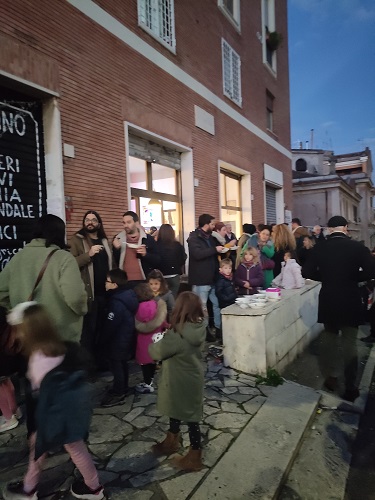 Nel cuore del quartiere Garbatella a Roma, una nuova apertura che unisce la cucina di vari territori, unita ad un’accoglienza da vera osteria e con un certo impegno sociale