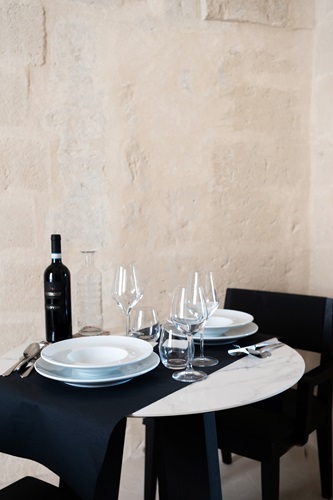 Lusso ed autenticit&agrave; tra i sassi di Matera