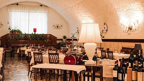 Da quasi un secolo, a Zagarolo, il ristorante Il Giardino propone con immutato successo i suoi piatti ormai storici, tra cui il celebre tordo matto. E non solo 