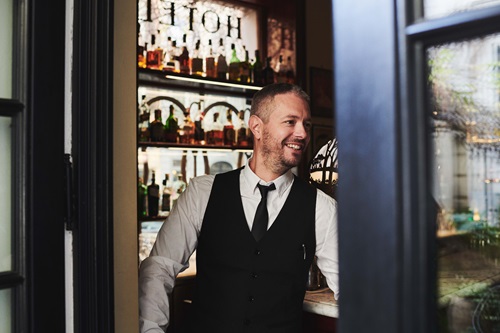 Uno degli hotel pi&ugrave; esclusivi di Roma festeggia il centenario con un drink