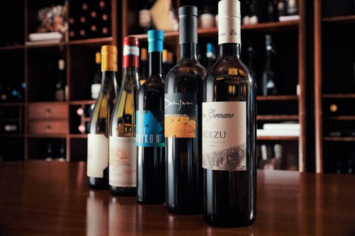 Da quasi un secolo, a Zagarolo, il ristorante Il Giardino propone con immutato successo i suoi piatti ormai storici, tra cui il celebre tordo matto. E non solo 