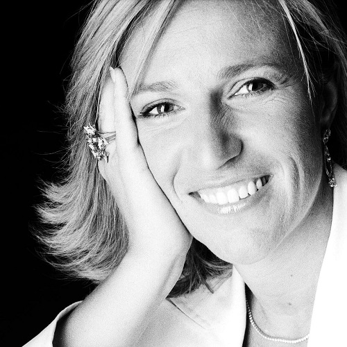 La definizione dei profili professionali: pi&ugrave; formazione certificata per accrescere la competenza nell&rsquo;accoglienza, in sinergia con il territorio