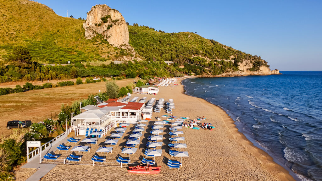 Lo stabilimento della costa laziale che non chiude mai!