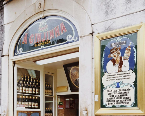 Viaggio a Lisbona sorseggiando la Ginjinha!