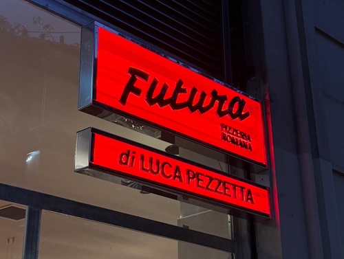 La pizza romana di Pezzetta sbarca a Milano