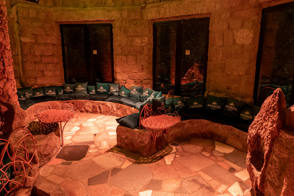 L’altra faccia della Costa Smeralda al Ritual Club. Il regno di granito